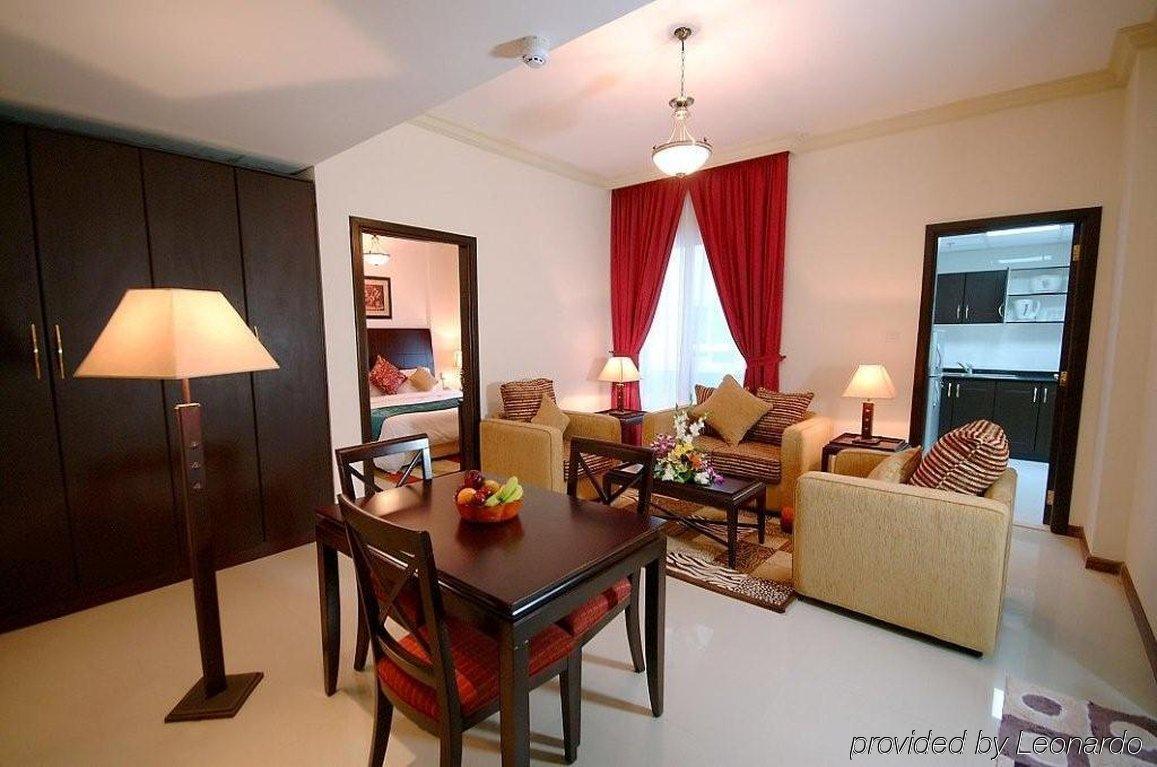 Golden Square Hotel Apartments Dubai Dış mekan fotoğraf