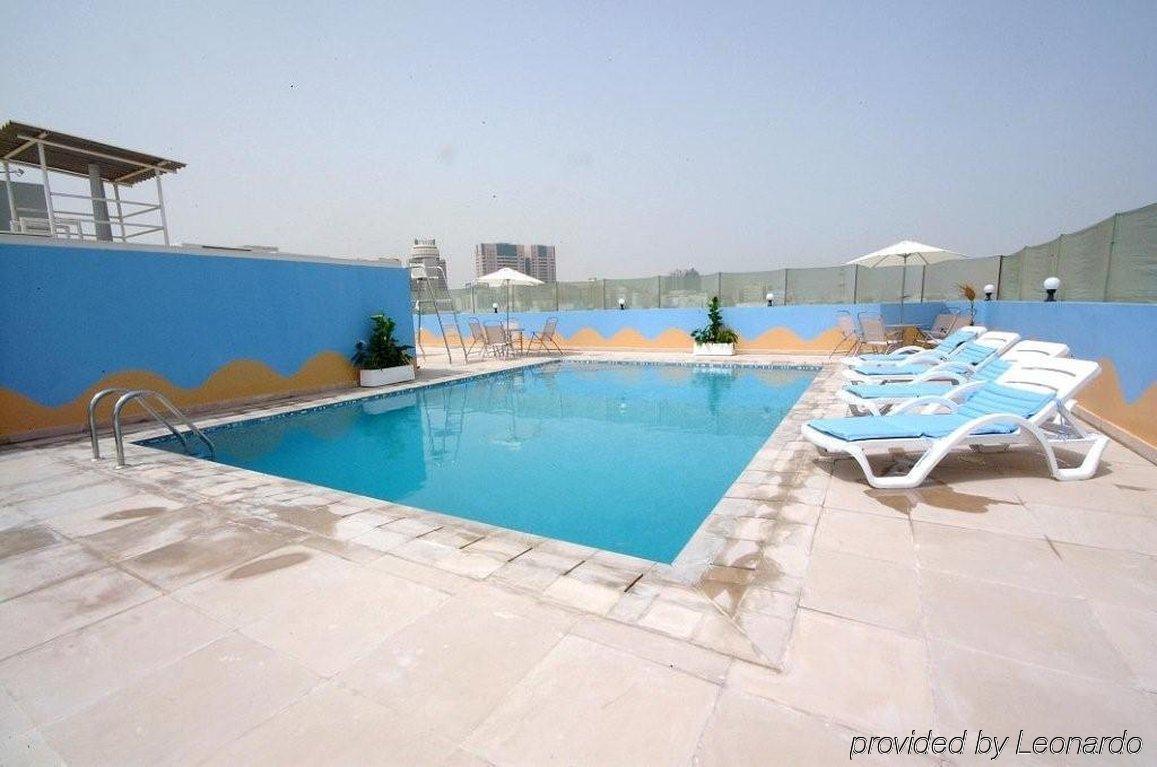 Golden Square Hotel Apartments Dubai Dış mekan fotoğraf