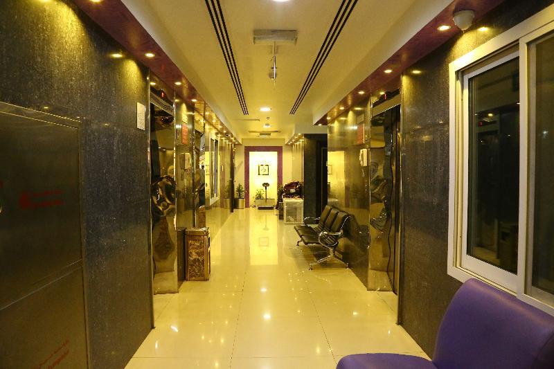 Golden Square Hotel Apartments Dubai Dış mekan fotoğraf