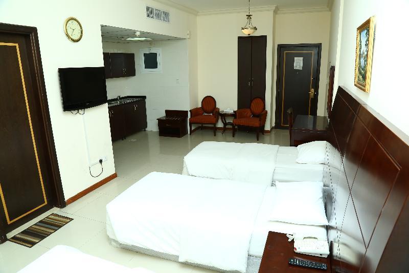 Golden Square Hotel Apartments Dubai Dış mekan fotoğraf