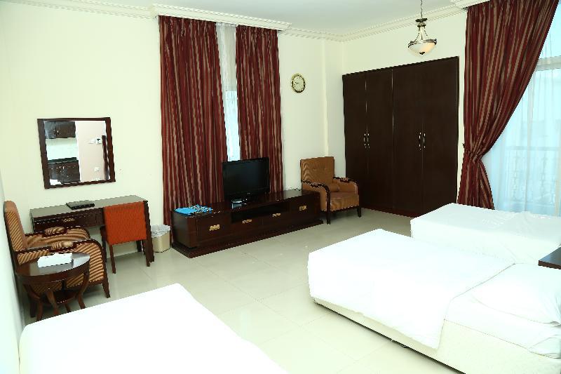 Golden Square Hotel Apartments Dubai Dış mekan fotoğraf