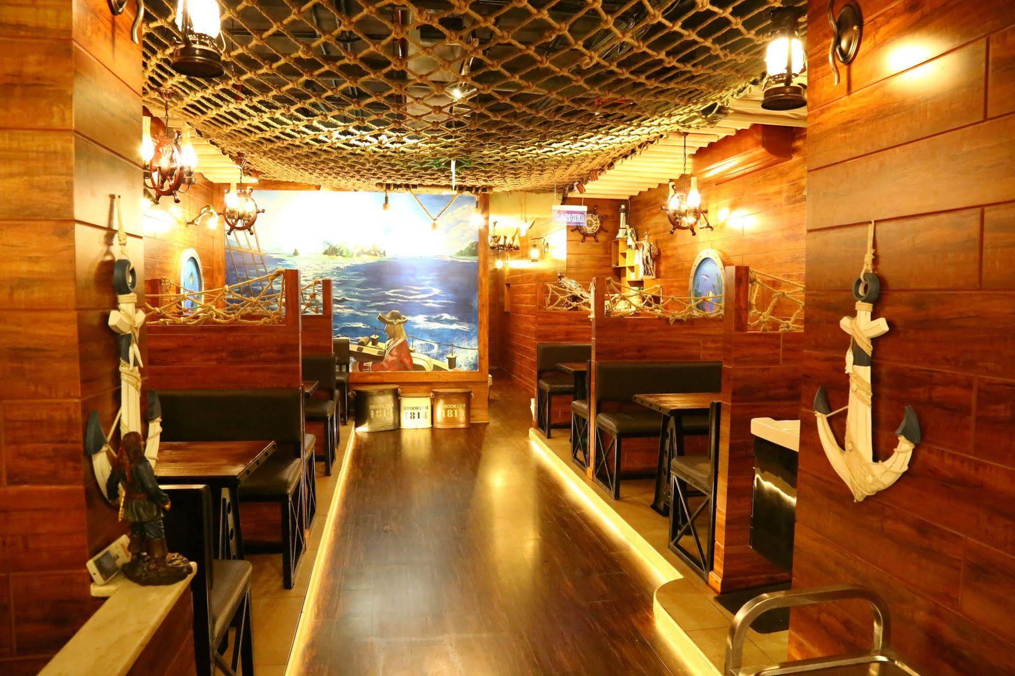 Golden Square Hotel Apartments Dubai Dış mekan fotoğraf